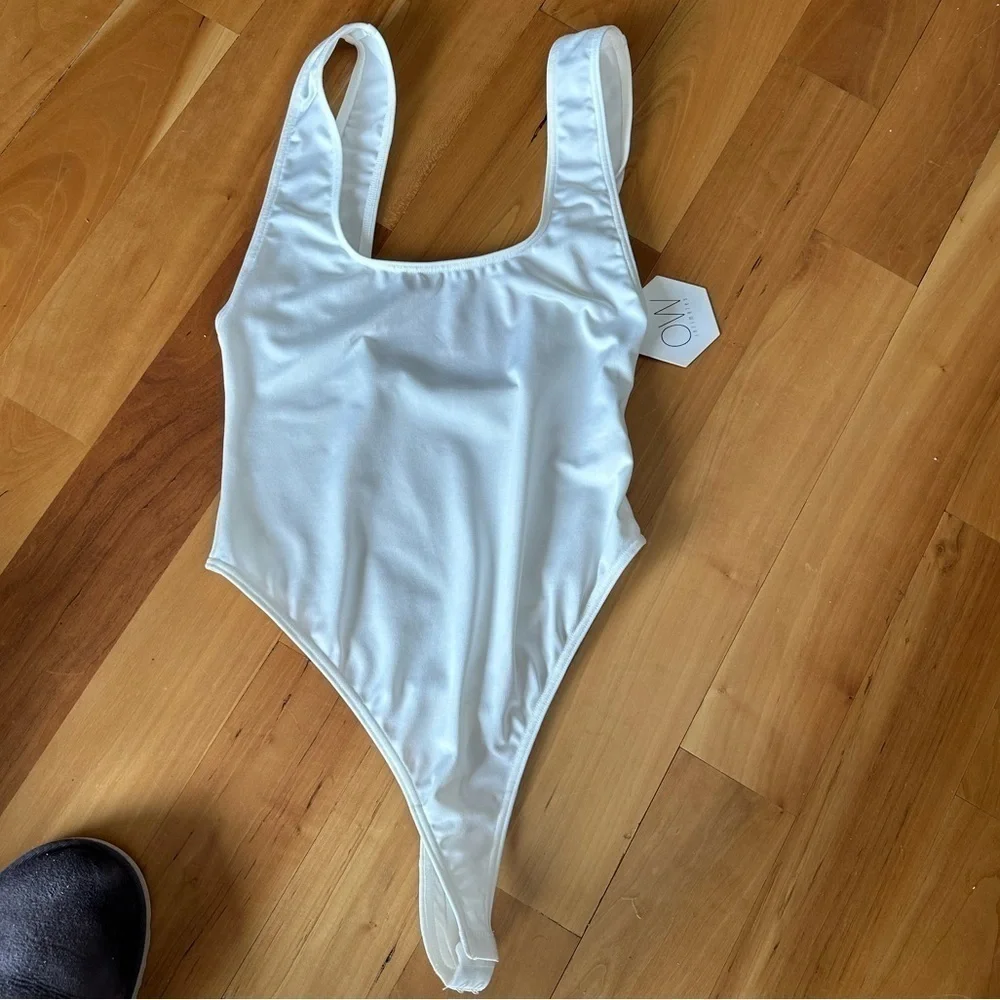 ow intimates nwt unworn
